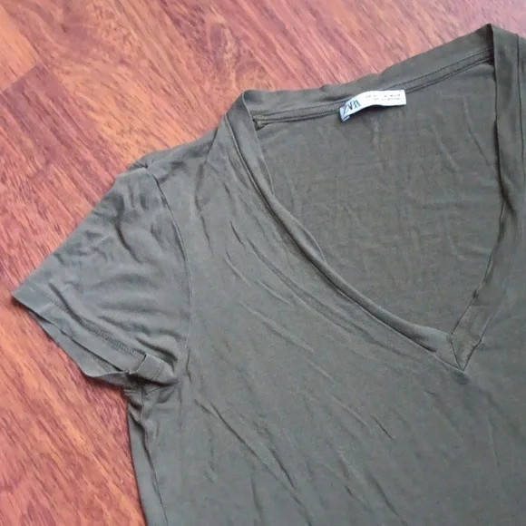 Zara tee - Picture 2 of 4